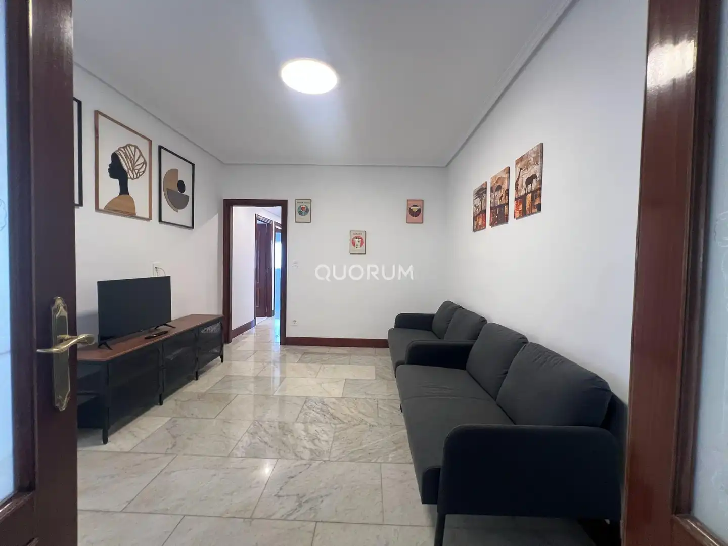 Sala d'estar de Pis de lloguer en Bilbao  amb Calefacció i Moblat