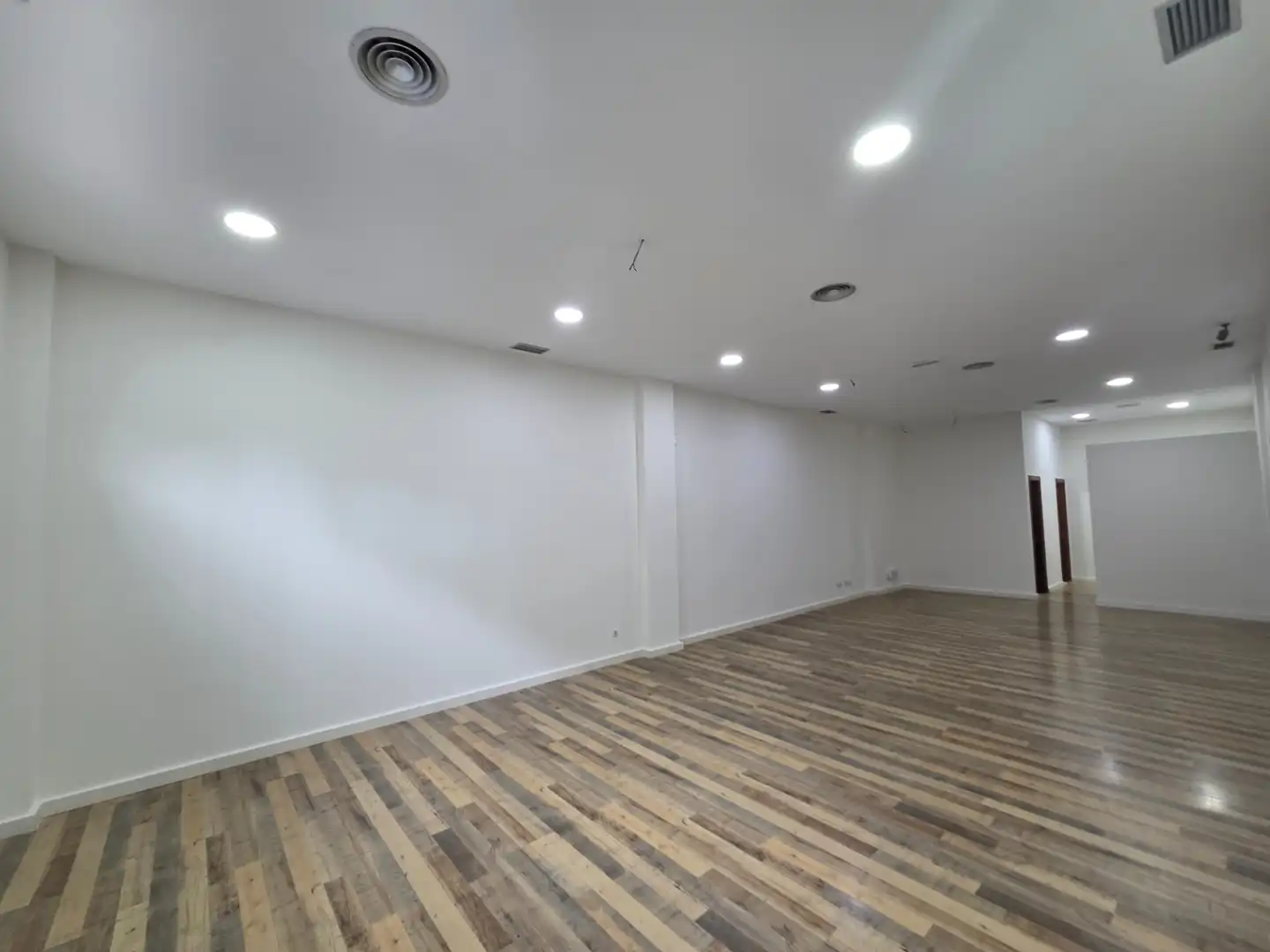 Local de alquiler en Arucas con Aire acondicionado, Parquet y Alarma