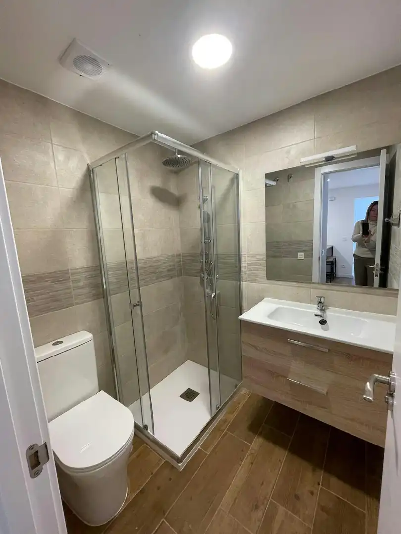Bathroom of Flat for rent in Alcorcón  with Heating, Furnished and Washing machine