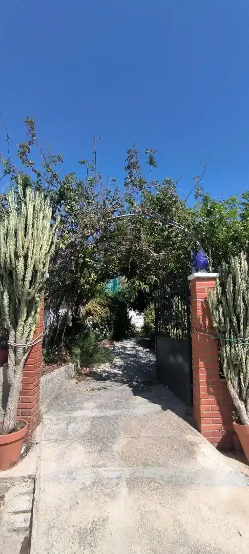 Vista exterior de Finca rústica en venda en Comares amb Aire condicionat i Piscina