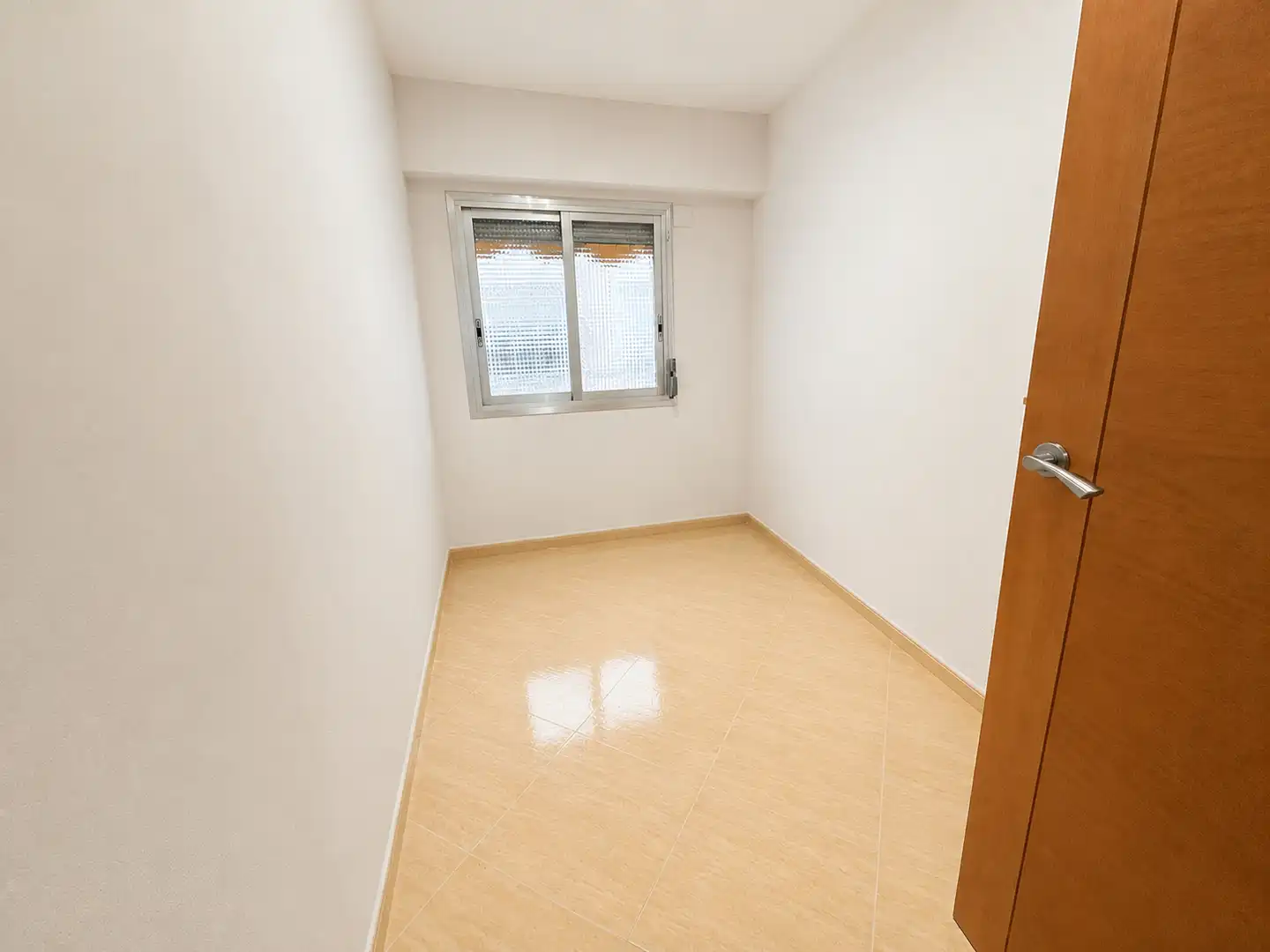 Bedroom of Flat for sale in Valencia  with Air Conditioner, Furnished and Oven