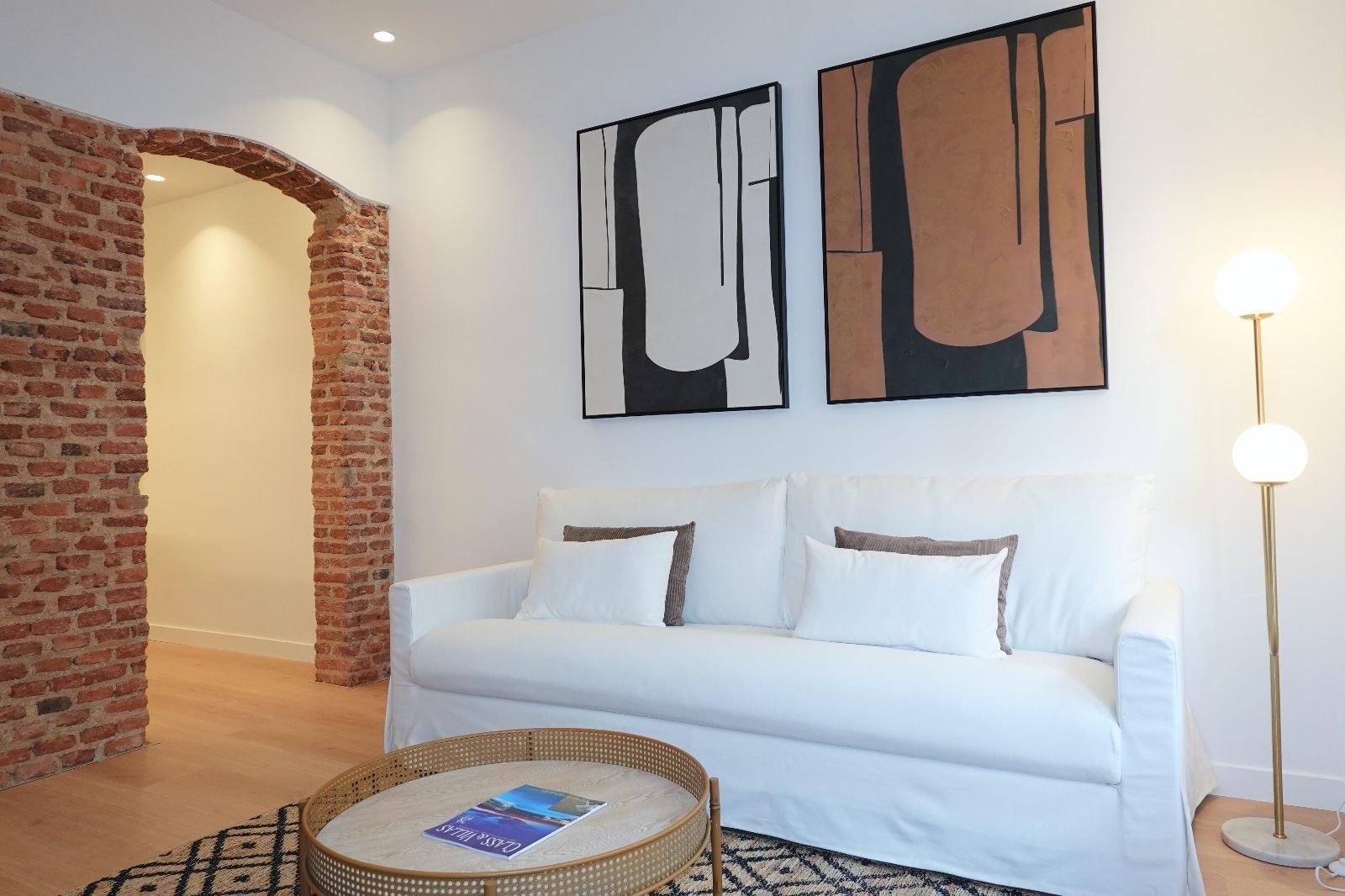Living room of Flat for sale in  Madrid Capital  with Air Conditioner and Heating