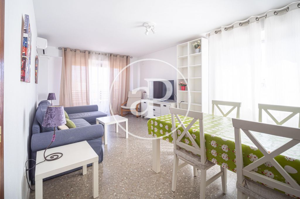 Exterior view of Flat to rent in  Valencia Capital  with Air Conditioner, Heating and Furnished