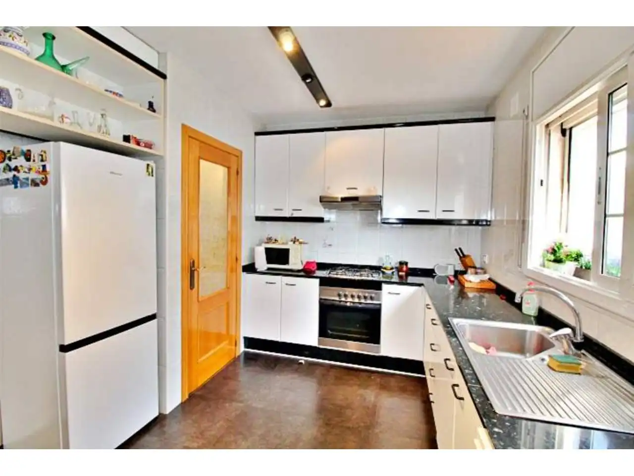 House with garden for sale in Calle Puigmal, imagen 11