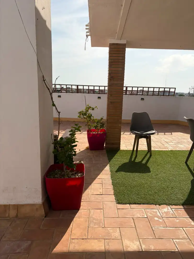 Terrassa de Dúplex en venda en La Rinconada amb Terrassa