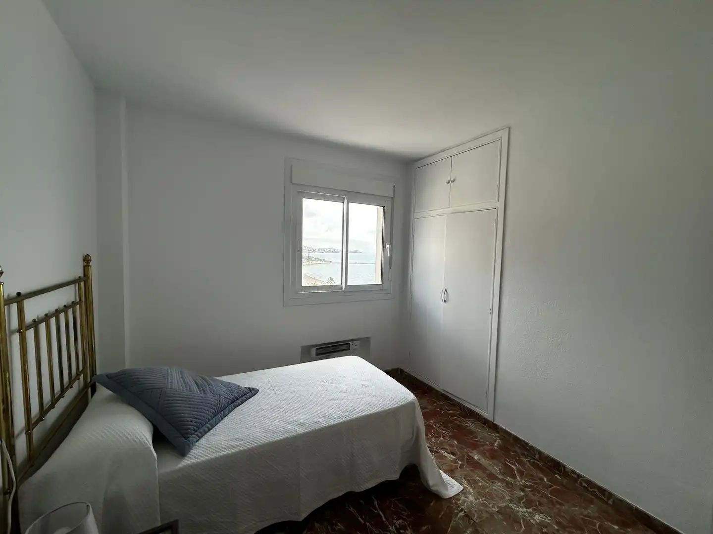 Habitación de Apartamento de alquiler en Fuengirola