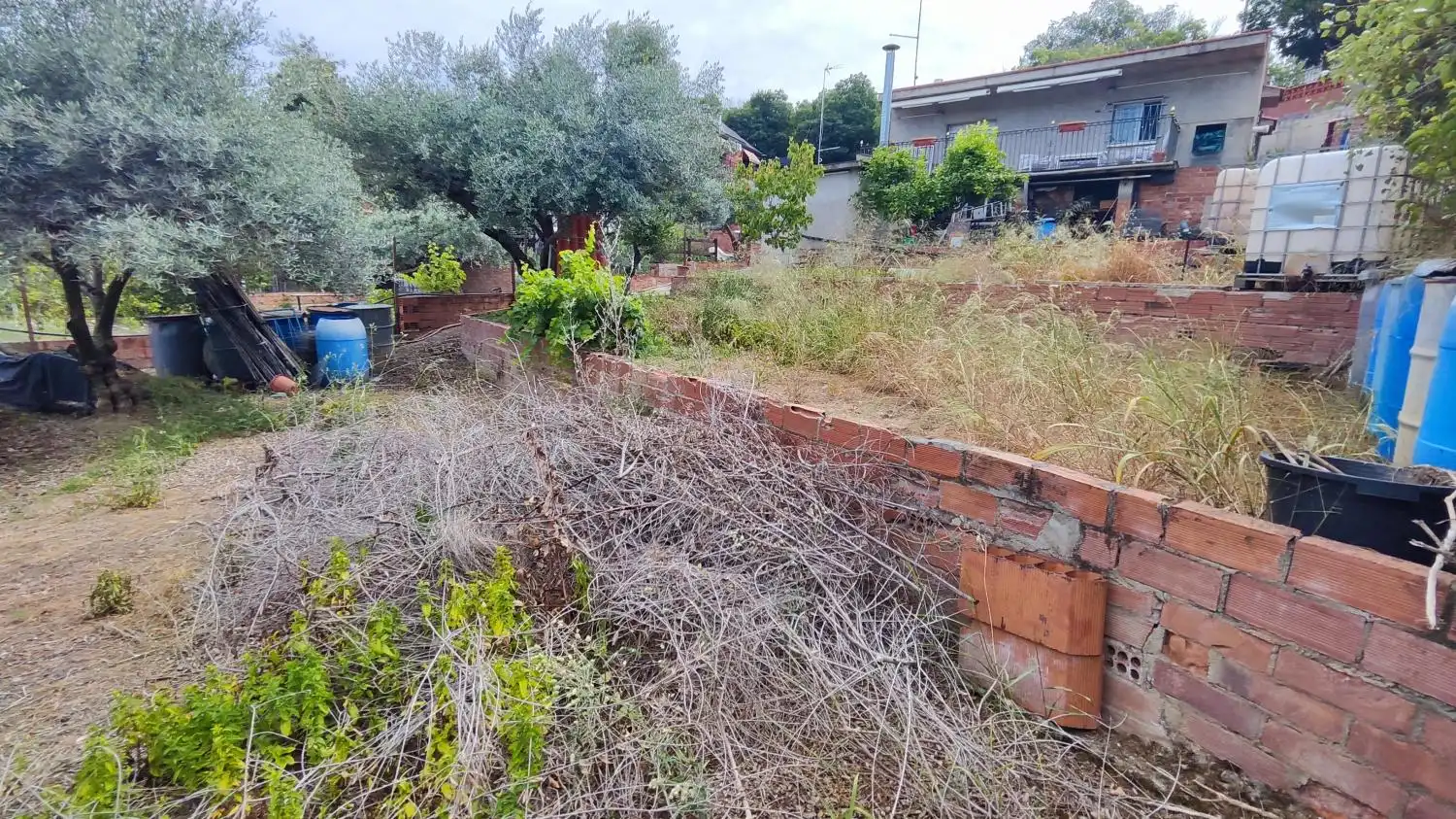 Casa adosada en venta en Rubí con Trastero