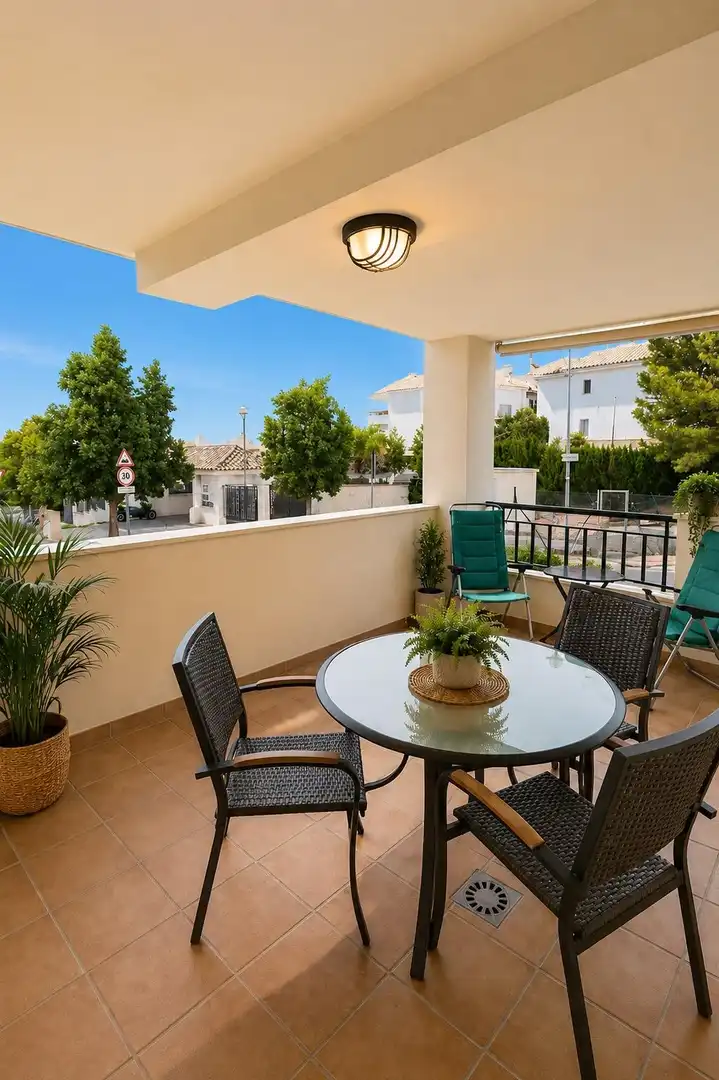 Terraza de Piso en venta en Benalmádena con Aire acondicionado, Terraza y Piscina comunitaria