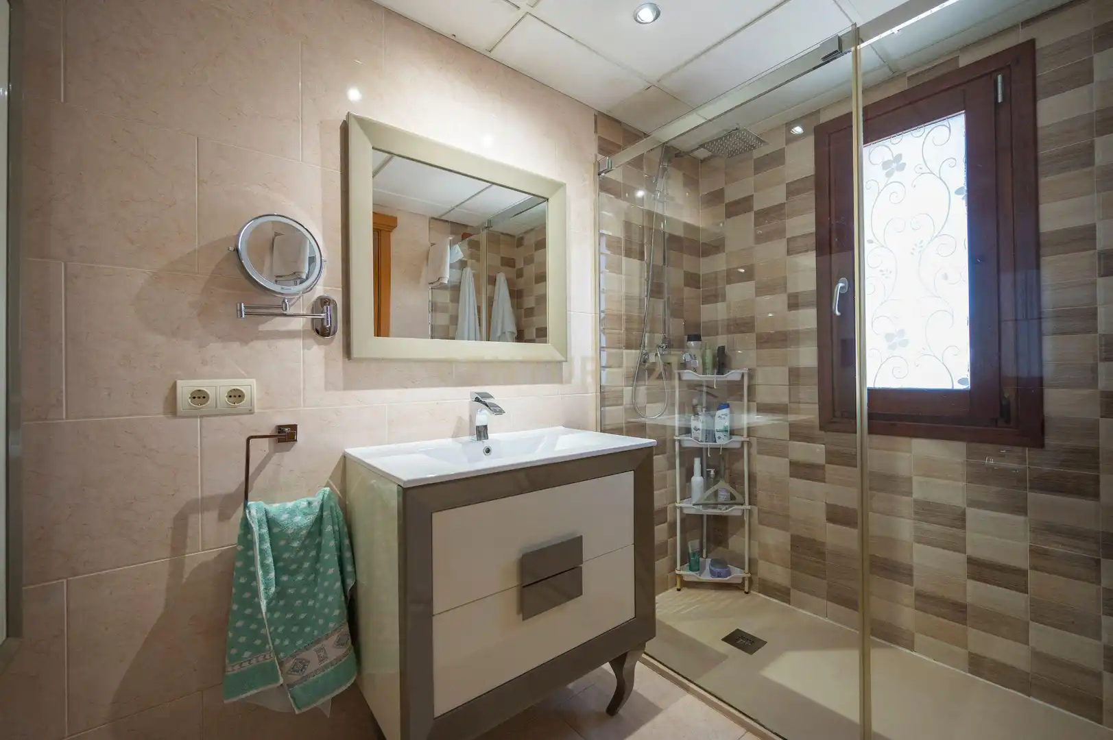 Badezimmer von Wohnungen zum Verkauf in Sant Josep de sa Talaia mit Abstellraum und Balkon