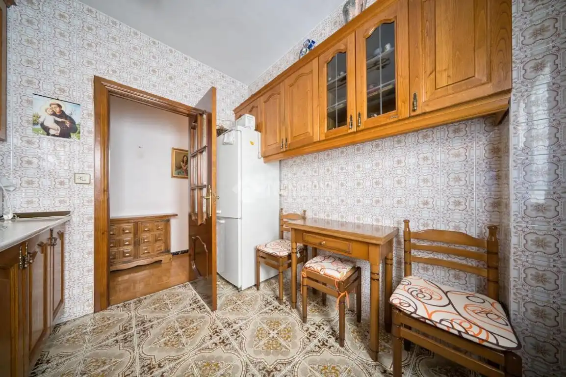 Cocina de Piso en venta en Valladolid con Calefacción, Parquet y Terraza