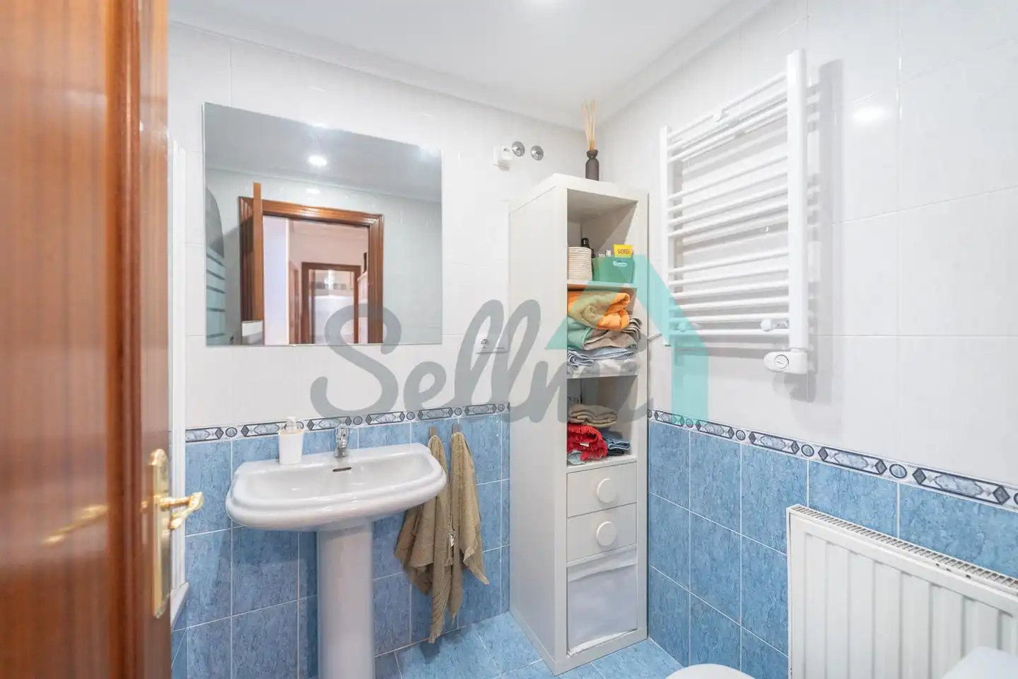 Badezimmer von Wohnung zur Miete in Llanera mit Heizung, Parkett und Möbliert