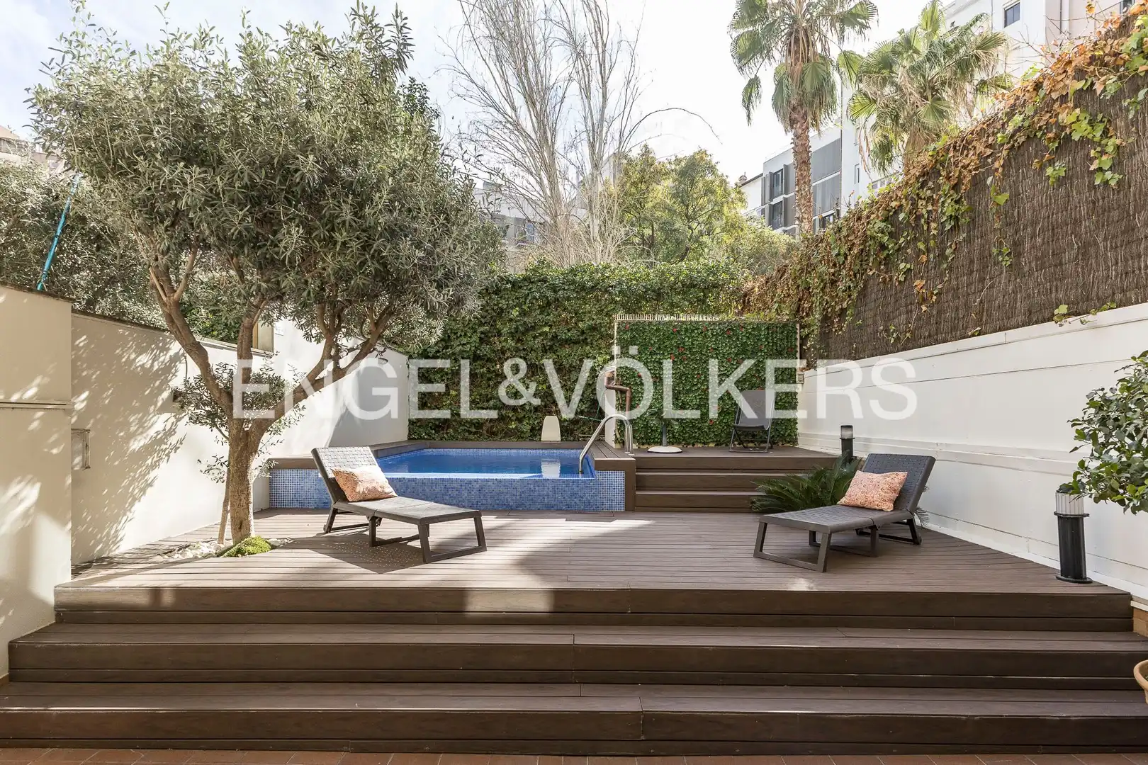 Terrace of Duplexes for rent in Barcelona  with Air Conditioner, Heating and Parquet flooring