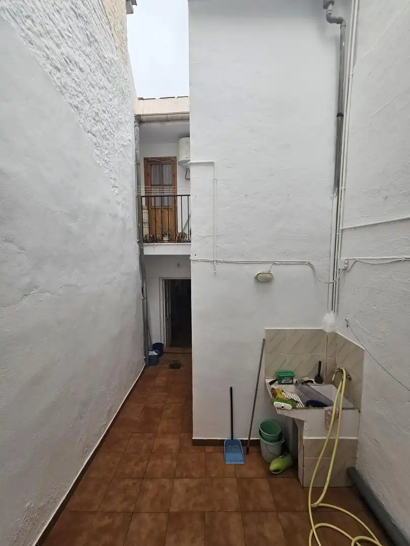 Houses for sale in Alozaina  with Storage room and Balcony