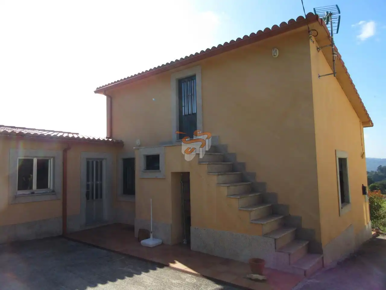 Casa amb jardí de lloguer a Cabanas