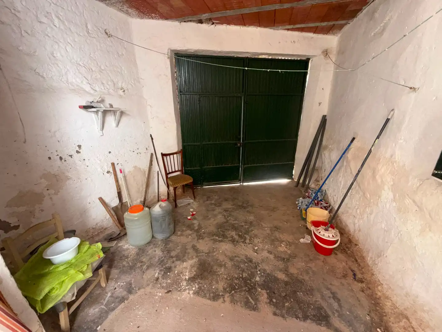 Houses for sale in La Solana    with Storage room