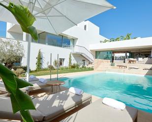 Piscina de Casa o xalet en venda en Sant Josep de sa Talaia amb Aire condicionat, Jardí privat i Terrassa