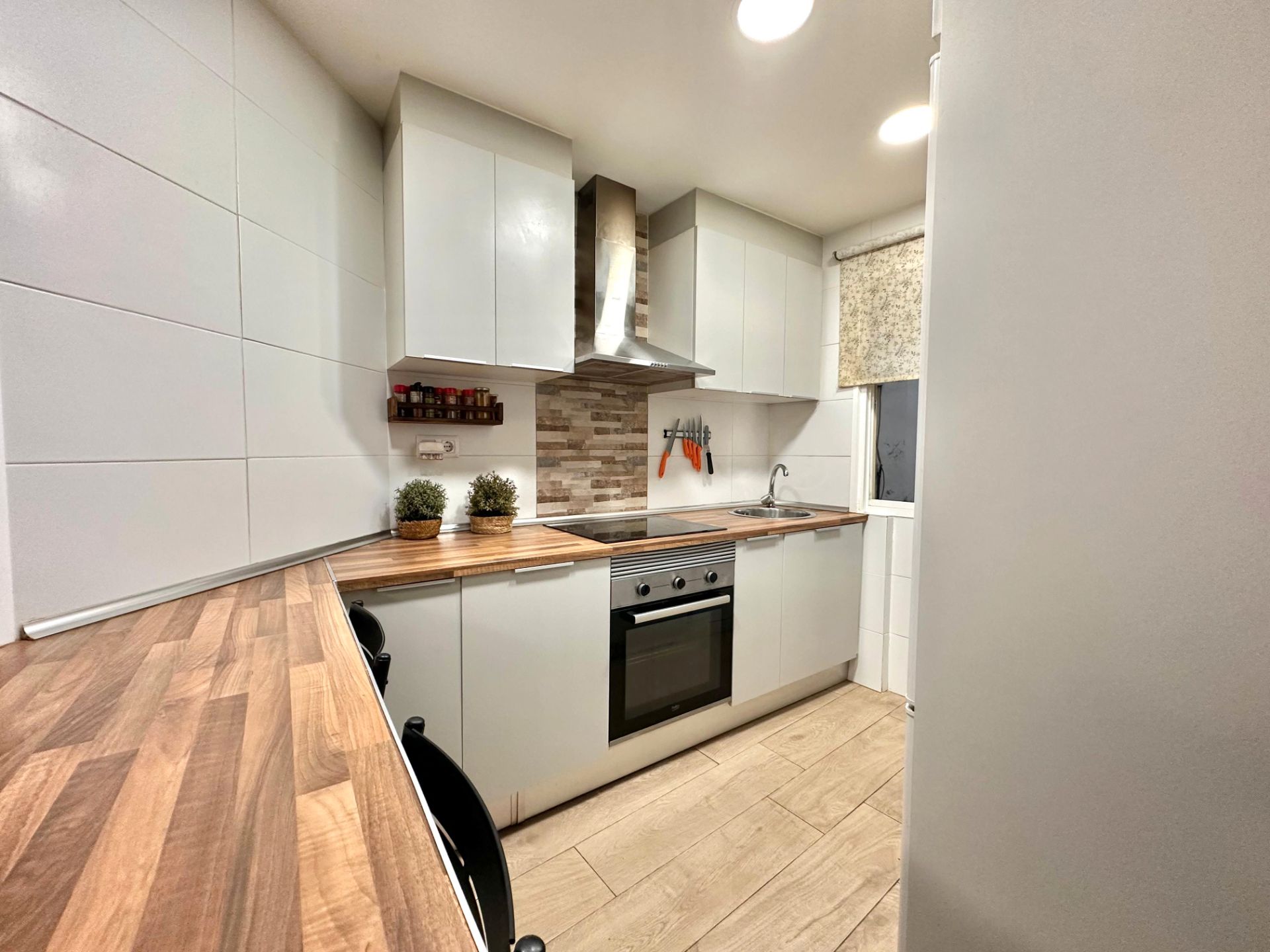 Kitchen of Flat for sale in Santa Coloma de Gramenet