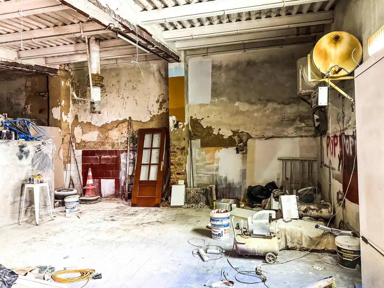 Industrial building for sale in Calle Viriato, imagen 2