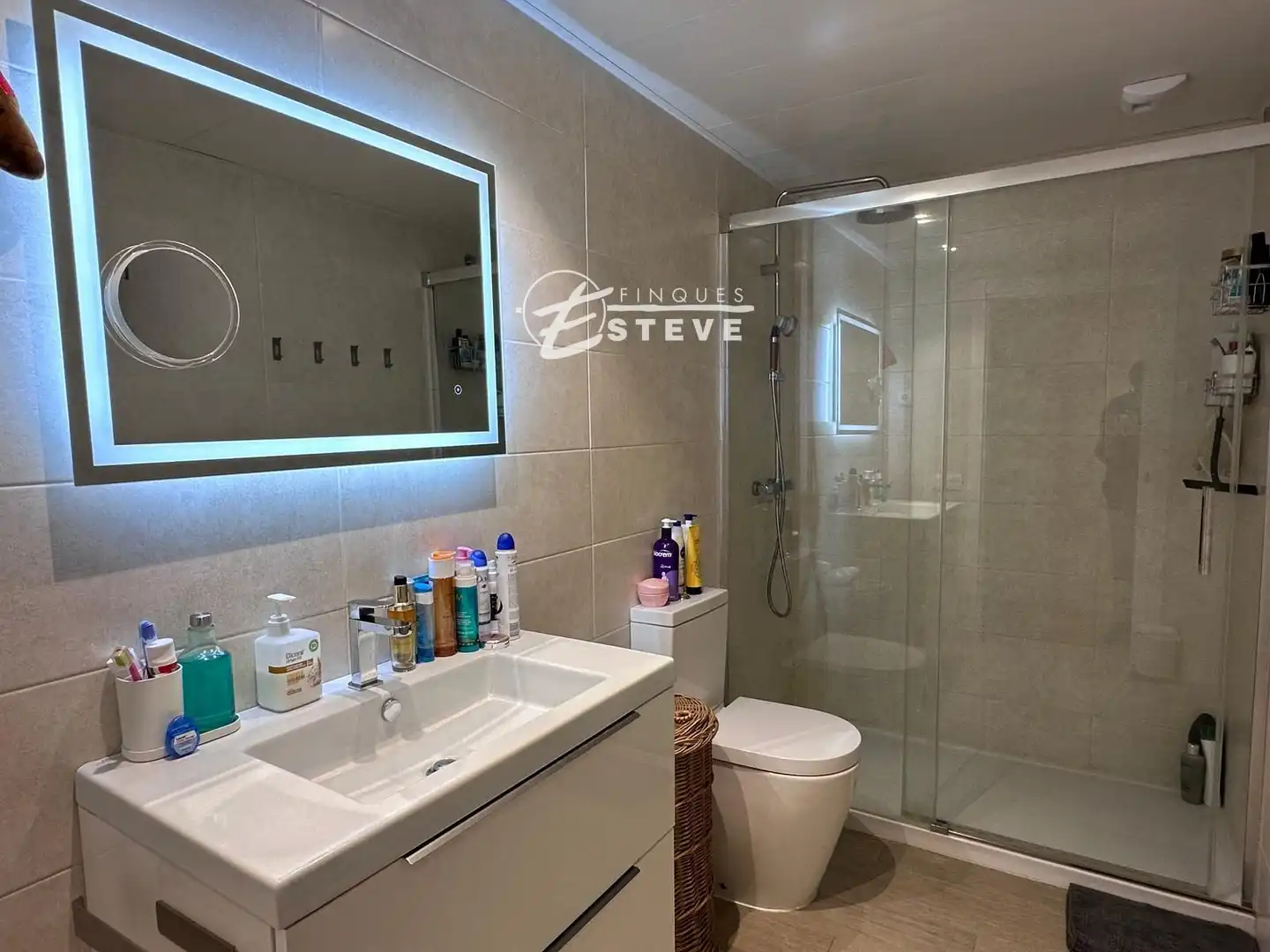Badezimmer von Wohnung zur Miete in Calafell mit Klimaanlage, Heizung und Terrasse