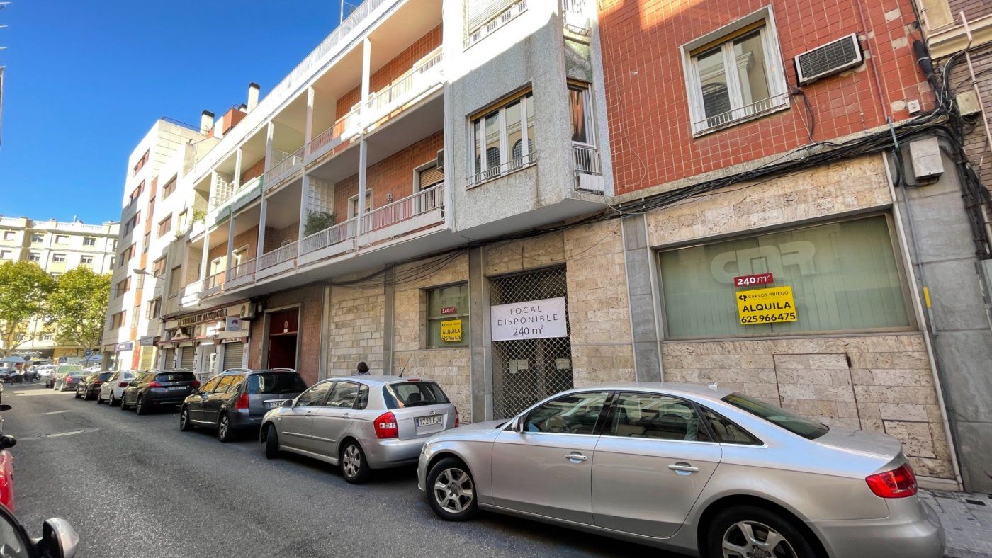 Geschaftsraum zur Miete in Zona Centro, Centro