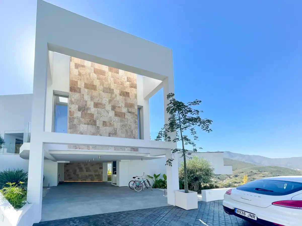Exterior view of Houses for sale in Mijas  with Air Conditioner, Private garden and Terrace