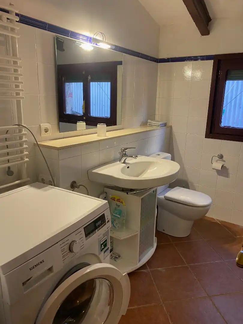 Baño de Finca rústica en venta en Riudecanyes con Calefacción, Terraza y Amueblado
