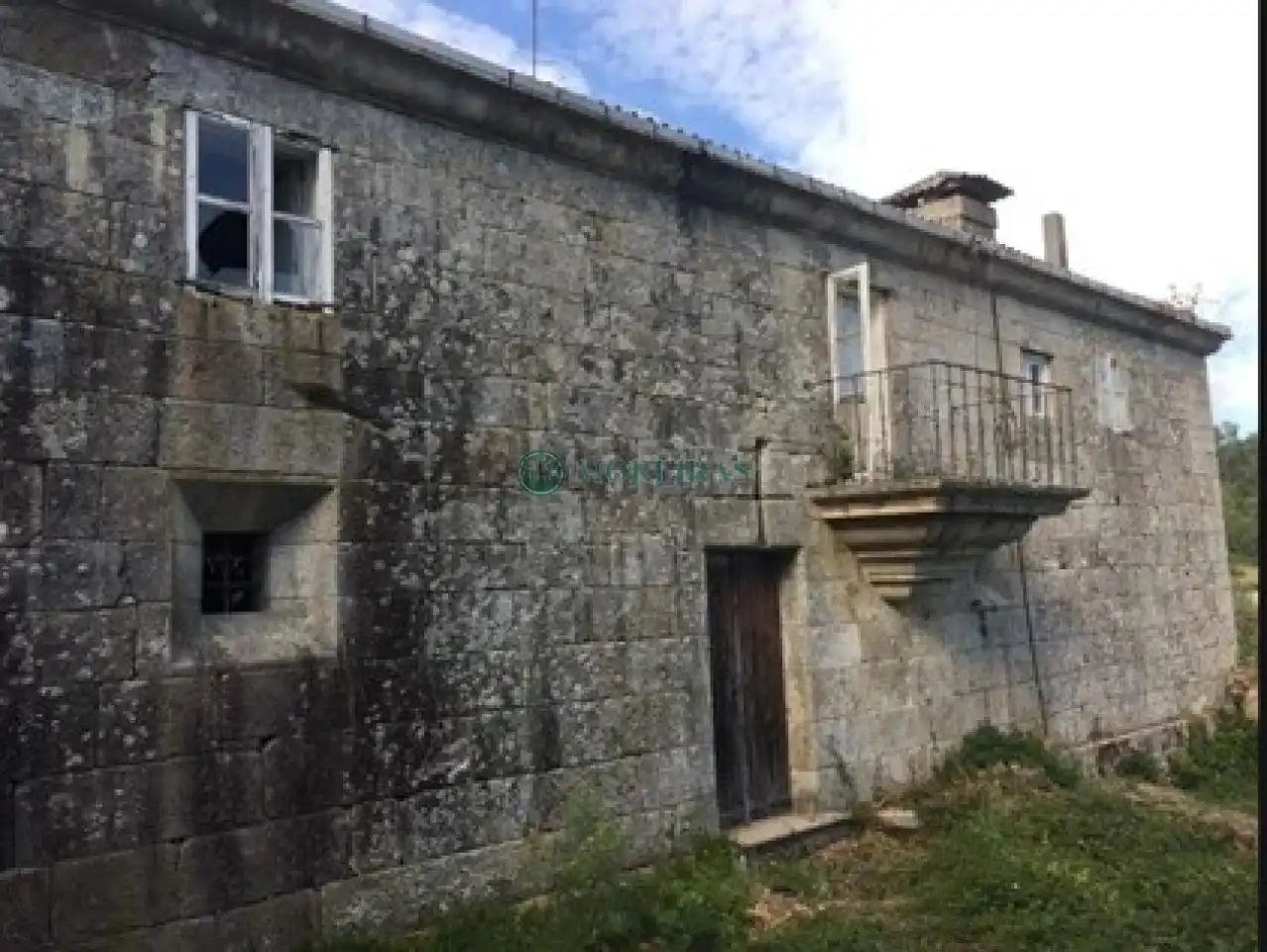 Casa amb terrassa en venda a Piñor