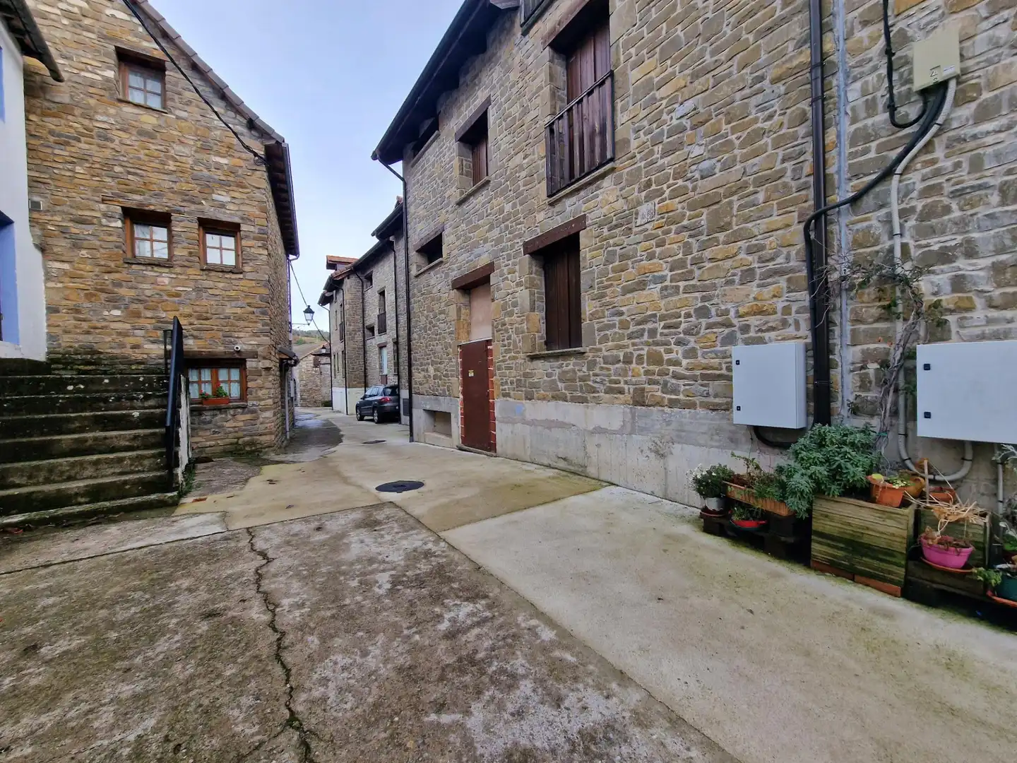 Exterior view of Buildings for sale in Aisa