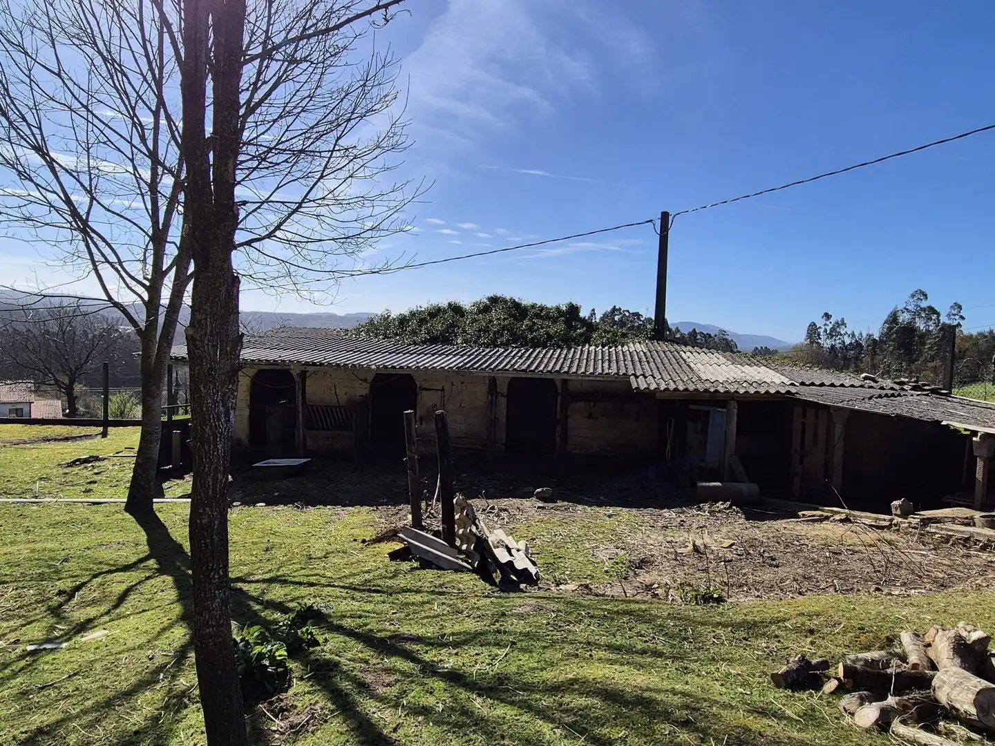 Vista exterior de Casa o xalet en venda en Ames amb Jardí privat