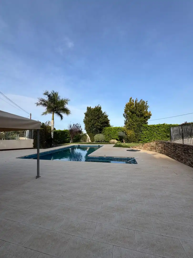 Piscina de Casa o xalet en venda en Elche / Elx amb Aire condicionat, Calefacció i Jardí privat
