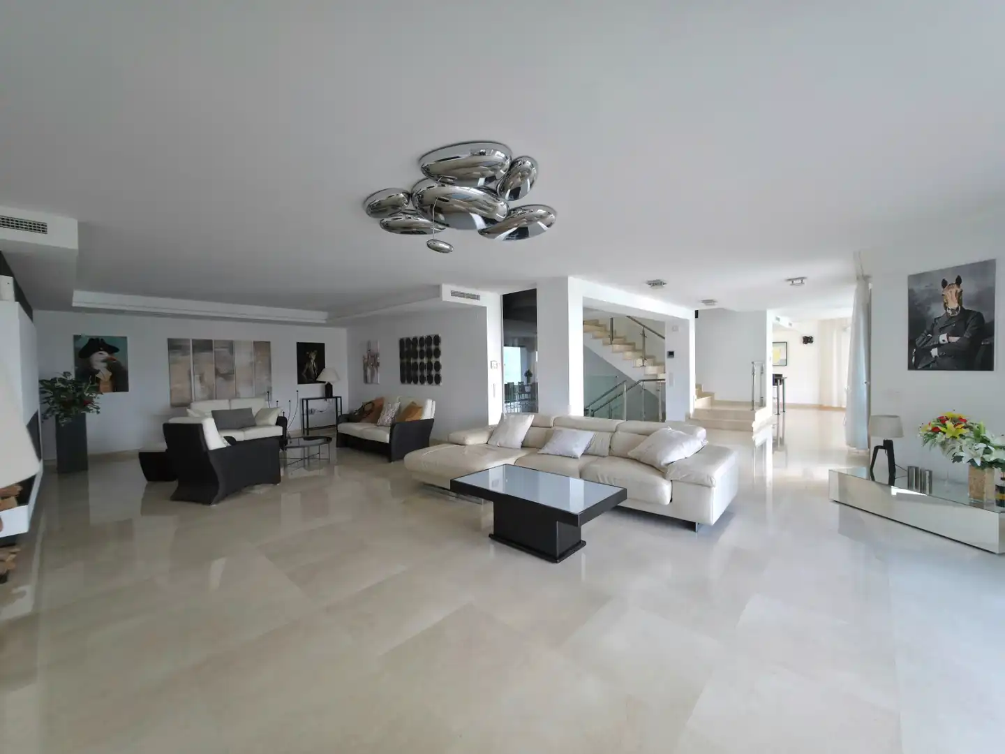 Chalet con terraza en venta en Calle Alemania 733, imagen 17