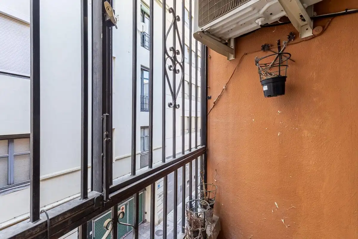 Terrassa de Pis en venda en Granada amb Balcó