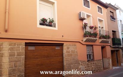 Exterior view of House or chalet for sale in Caspe  with Air Conditioner