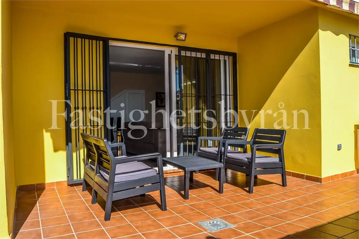 Maisonette zum Verkauf in Avenida Palmeras de Baviera, Caleta de Vélez