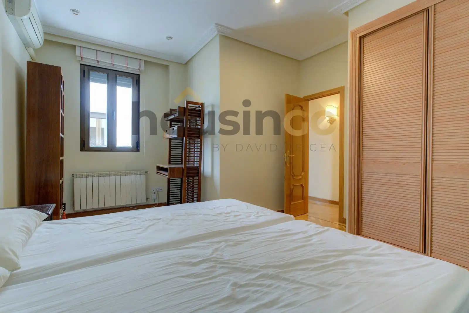 Bedroom of Flat for rent in Madrid  with Air Conditioner, Heating and Parquet flooring