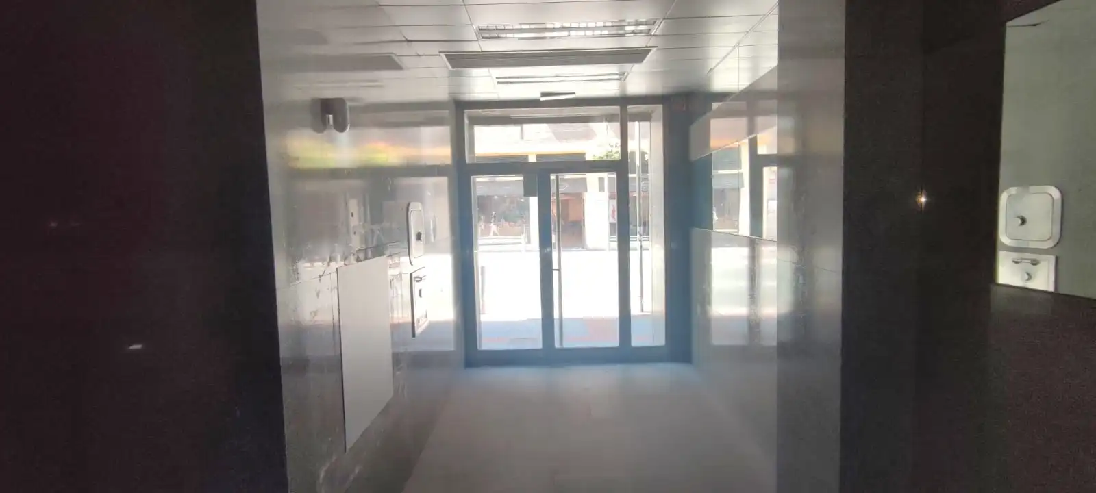 Business premises for sale in Francia Kalea 16, imagen 2