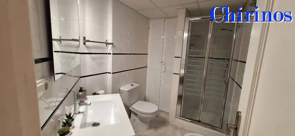 Bathroom of Flat for rent in Córdoba  with Air Conditioner, Terrace and Furnished