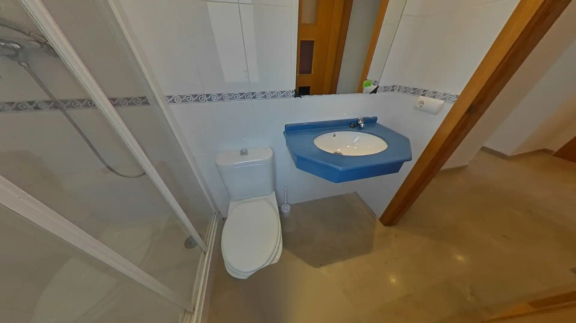 Baño de Piso en venta en Calpe / Calp