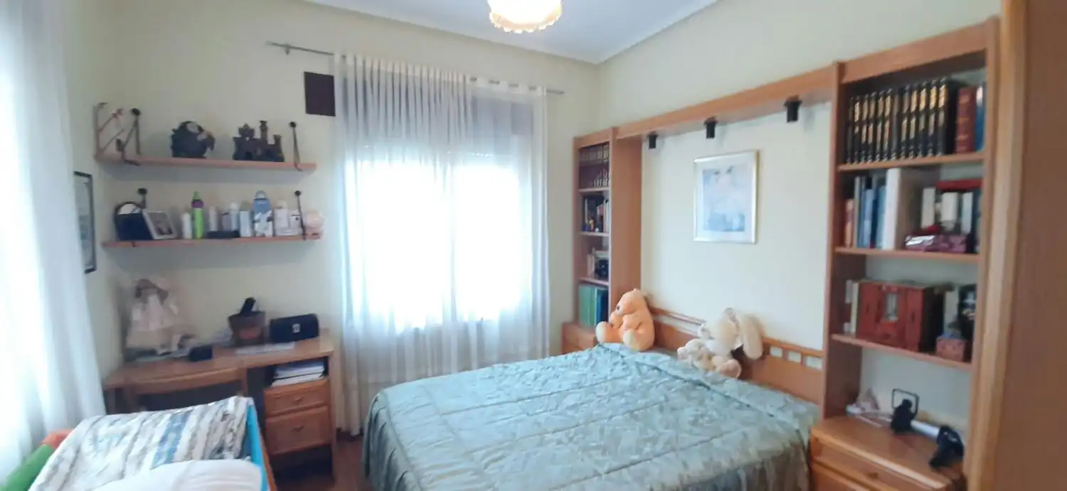 Bedroom of Houses for sale in Argoños   with Heating, Terrace and Furnished