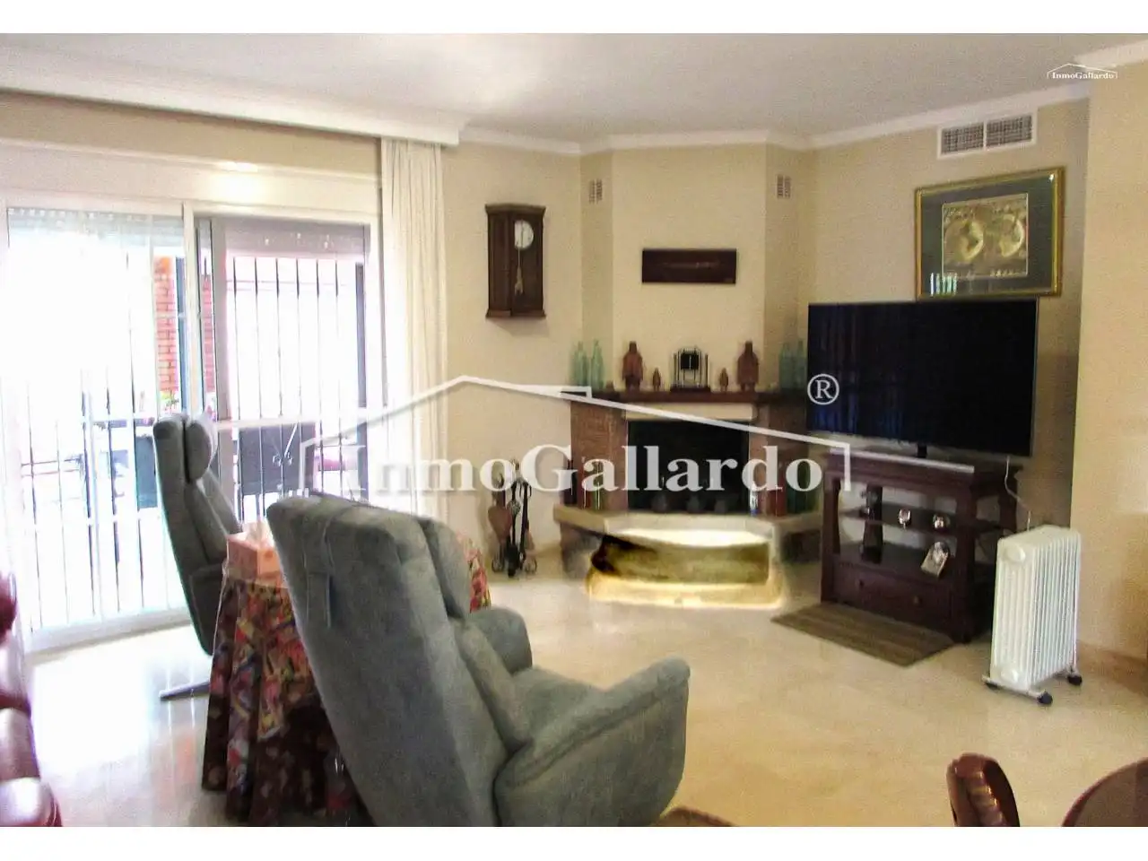 Sala de estar de Casa o chalet en venta en Rincón de la Victoria con Aire acondicionado, Calefacción y Jardín privado