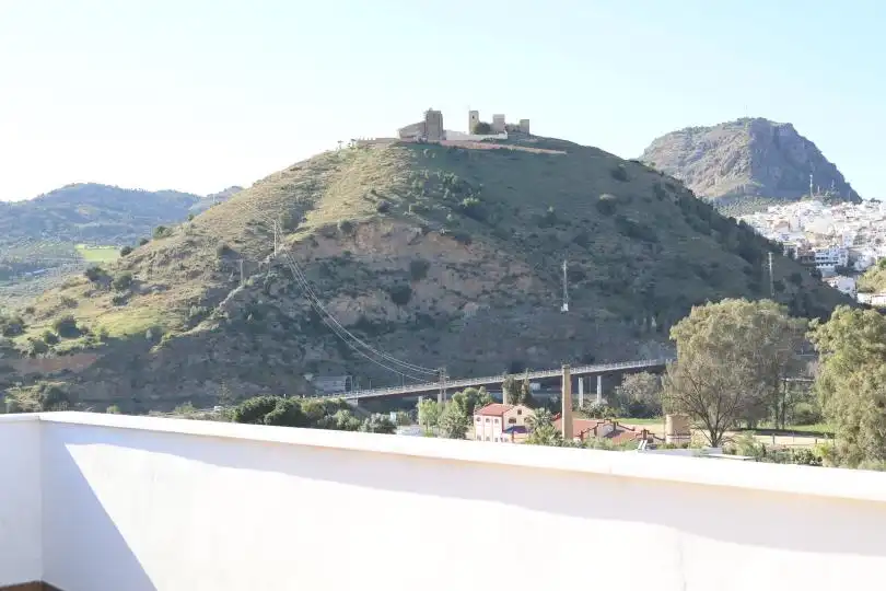Außenansicht von Wohnung zum Verkauf in Álora mit Klimaanlage, Heizung und Terrasse