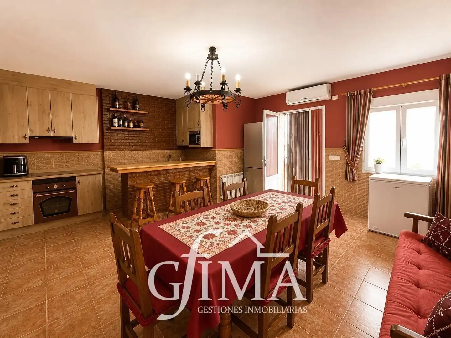 Comedor de Casa o chalet en venta en Tomelloso con Calefacción, Jardín privado y Terraza