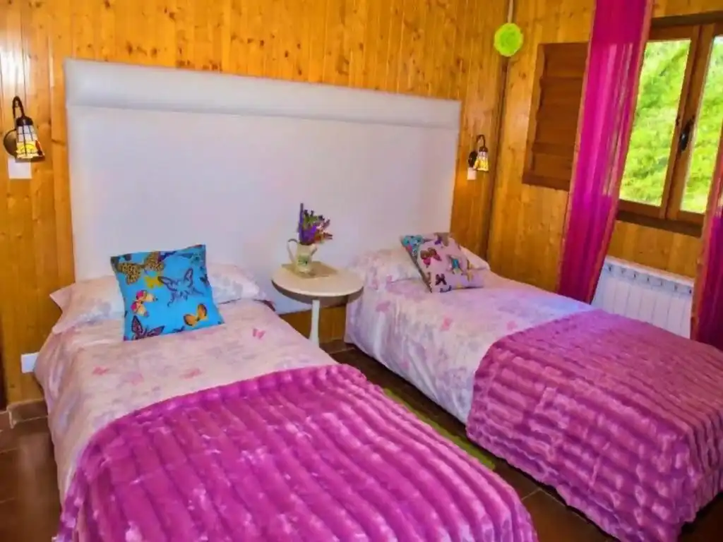 Schlafzimmer von Gebäude zum Verkauf in Ibeas de Juarros