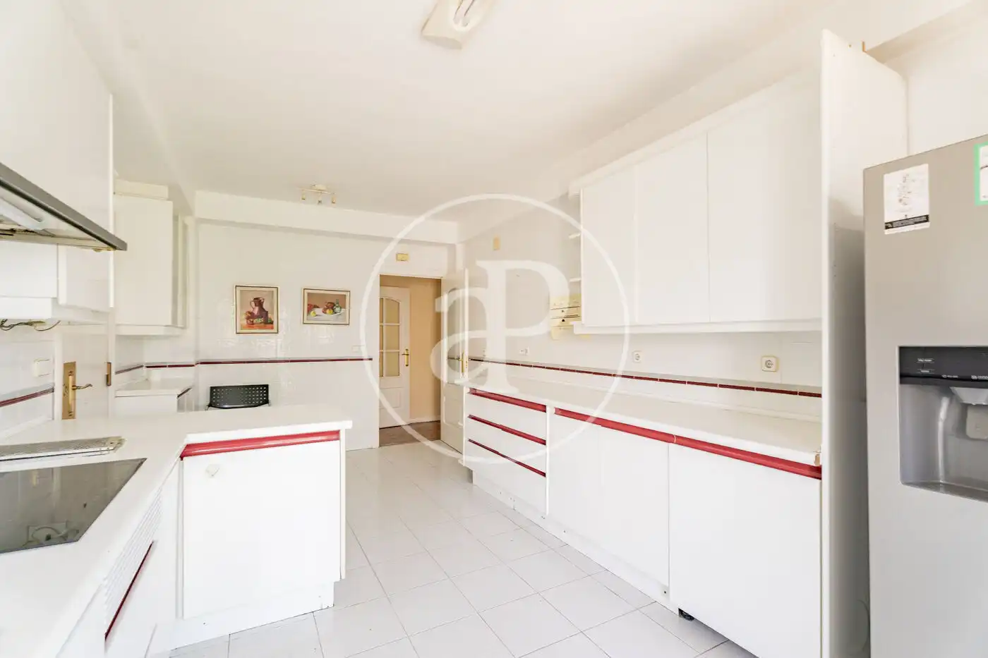 Cocina de Piso de alquiler en Madrid con Aire acondicionado, Calefacción y Jardín privado
