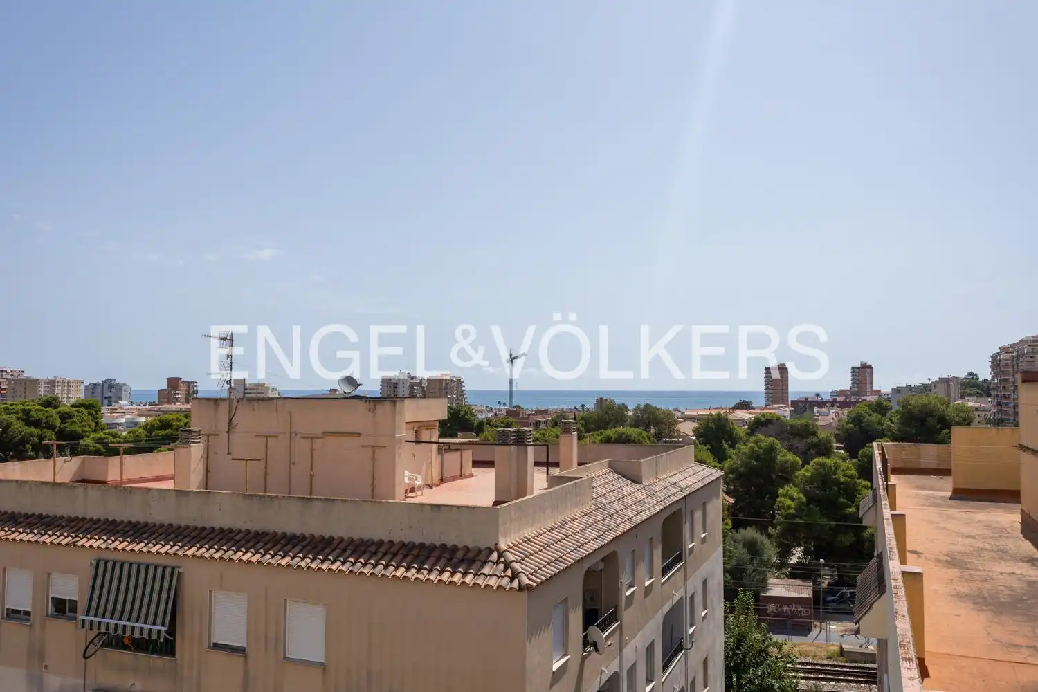 Vista exterior de Dúplex en venta en Oropesa del Mar / Orpesa con Calefacción, Terraza y Balcón