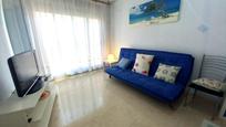 Sala d'estar de Apartament en venda en L'Ampolla amb Balcó