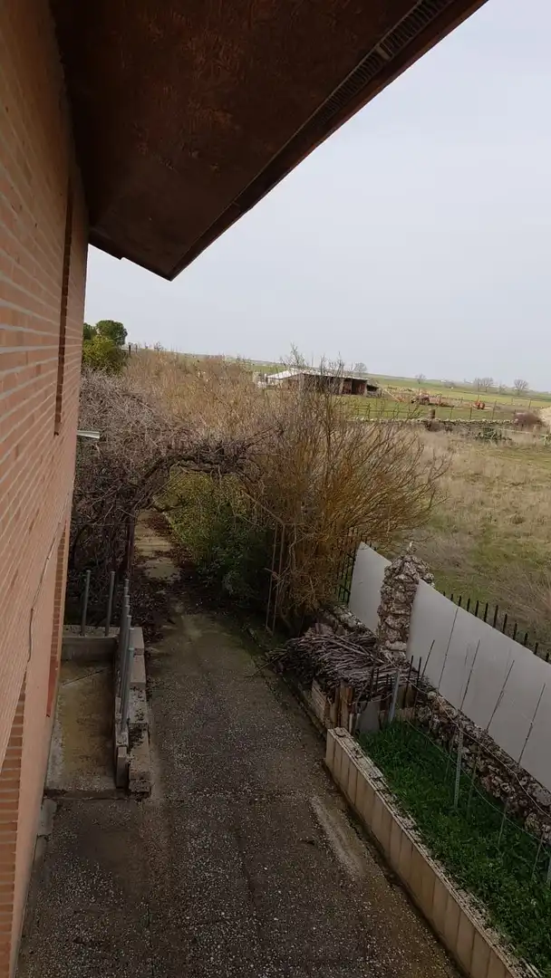 Country house zum Verkauf in Palencia mit Privatgarten, Terrasse und Abstellraum