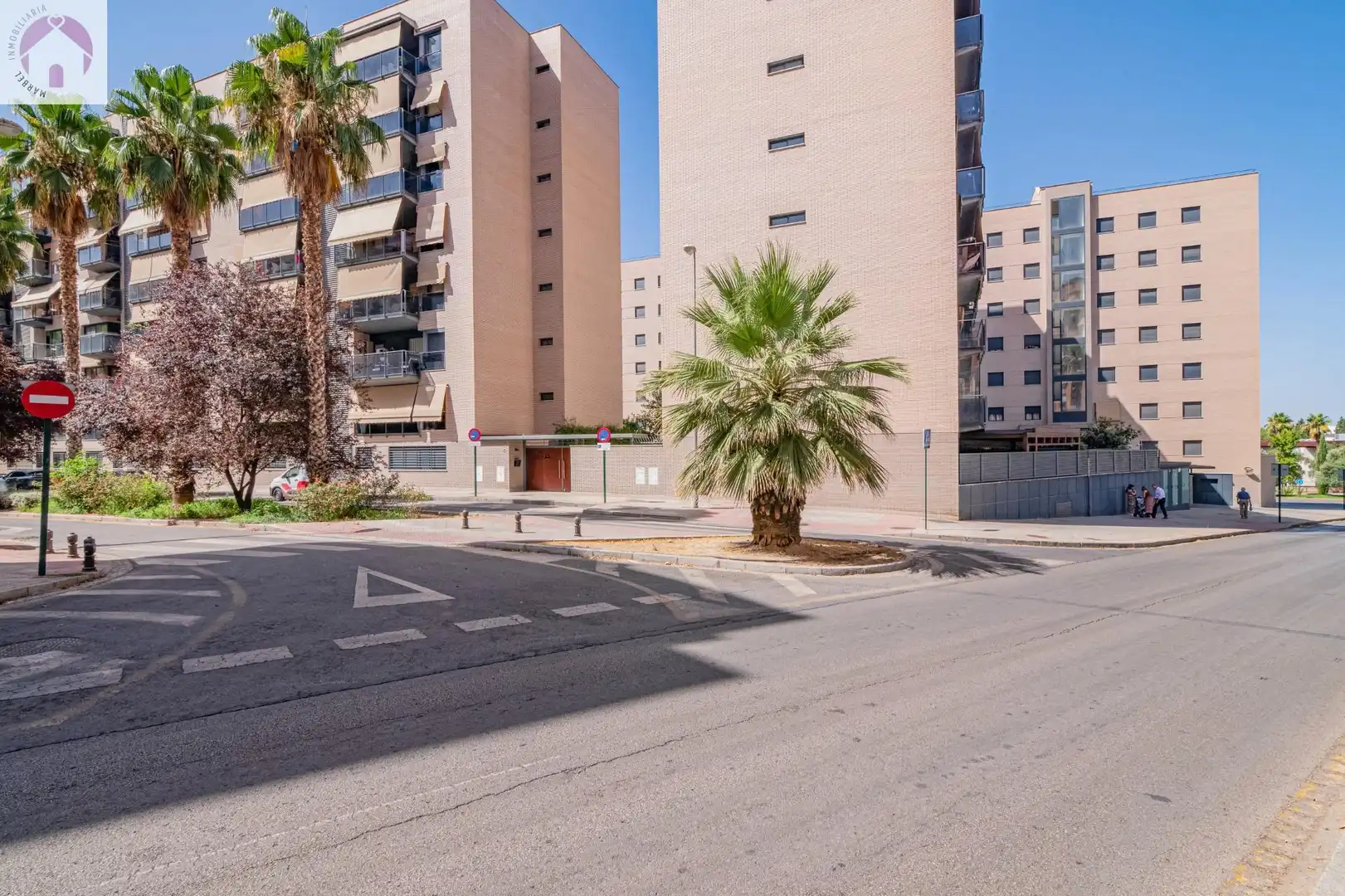 Exterior view of Flat for sale in Granada  with Air Conditioner, Heating and Terrace