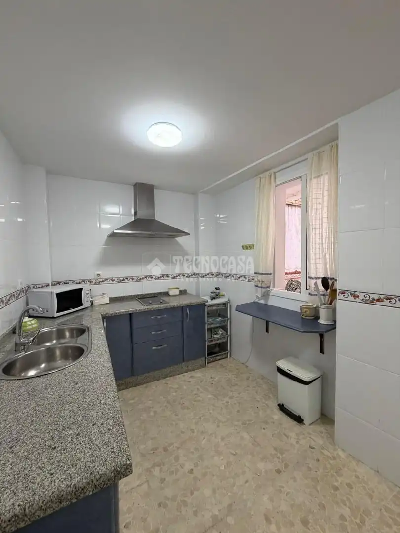 Kitchen of Houses for sale in Sevilla  with Terrace and Balcony