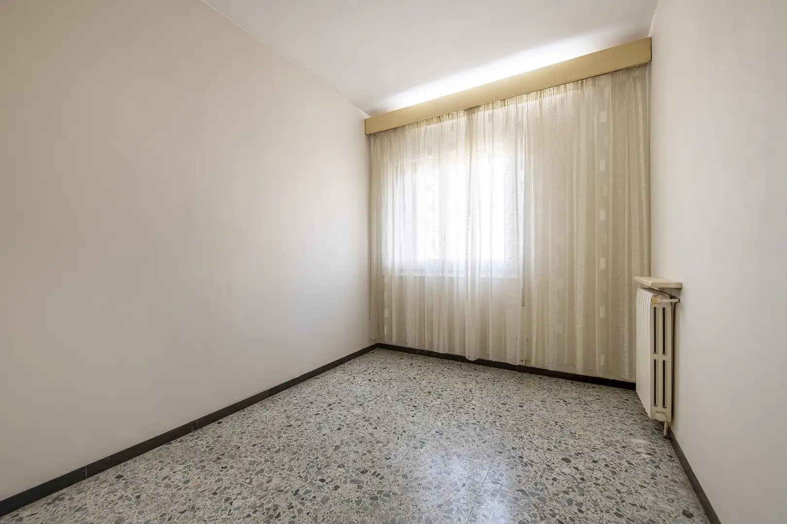 Schlafzimmer von Einfamilien-Reihenhaus zum Verkauf in Banyoles mit Klimaanlage, Heizung und Terrasse